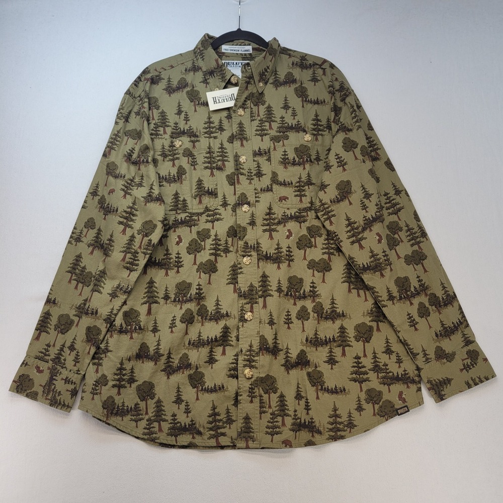 Duluth Trading Co Flannel Shirt Men L Green Tree Bear Print Free Swingin Relaxed